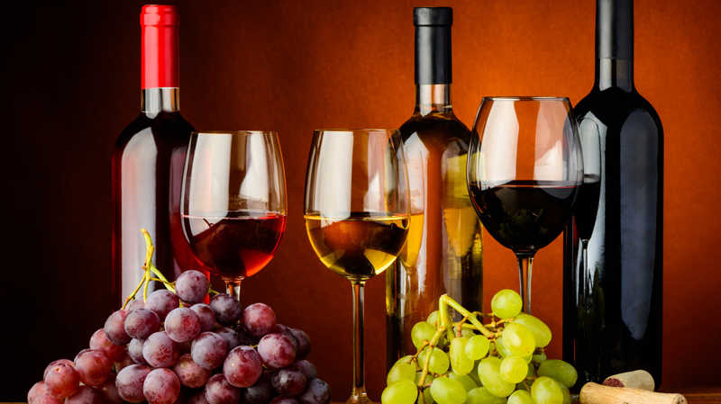 CAVE DE LA TOUR BCVINS 🍷 CAVE DE LA TOUR BCVINS 🍷